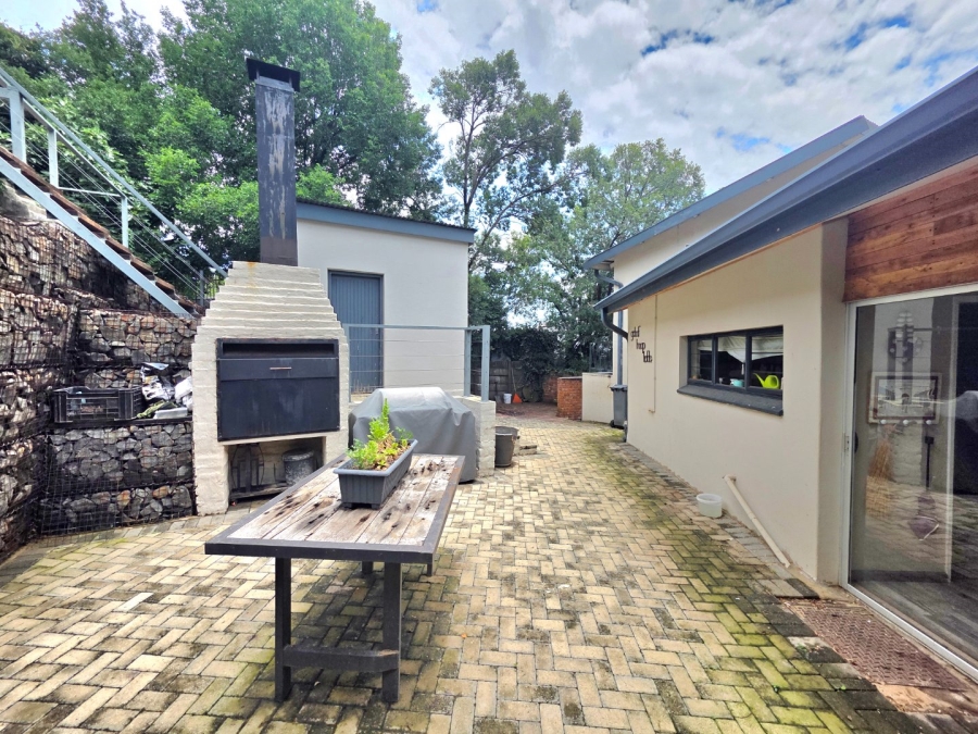 4 Bedroom Property for Sale in Hospitaalheuwel Free State